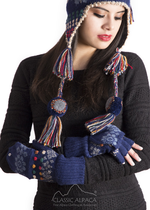 Intiwara Alpaca Glittens with broach Intiwara Alpaca Glittens with broach