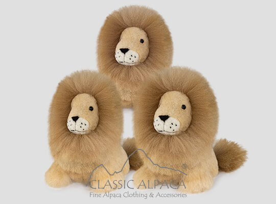 Alpaca Fur - Cushing Lion Ornament 11 Inches